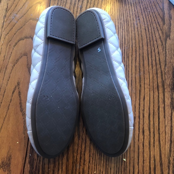 NEW Vionic Desiree quilted flat - Picture 6 of 6